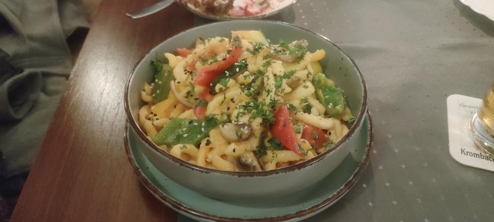Meals Spätzlepfanne with vegetables Germany